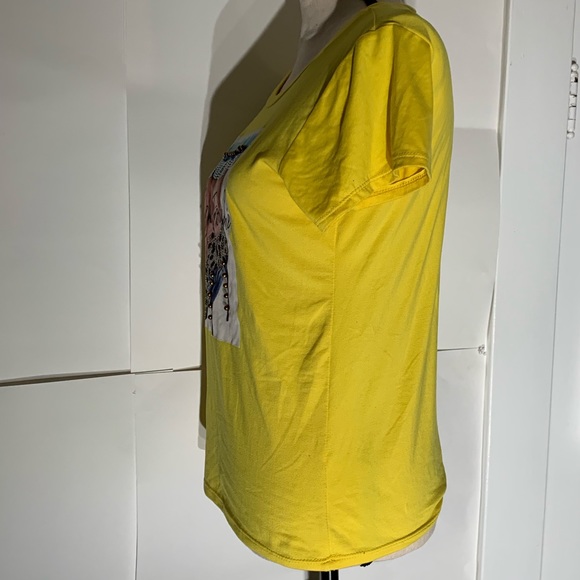 LA-based Yellow Tee - Picture 5 of 5